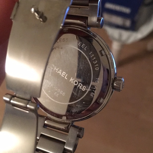 SOLD Silver Michael Kors Watch - Picture 4 of 5